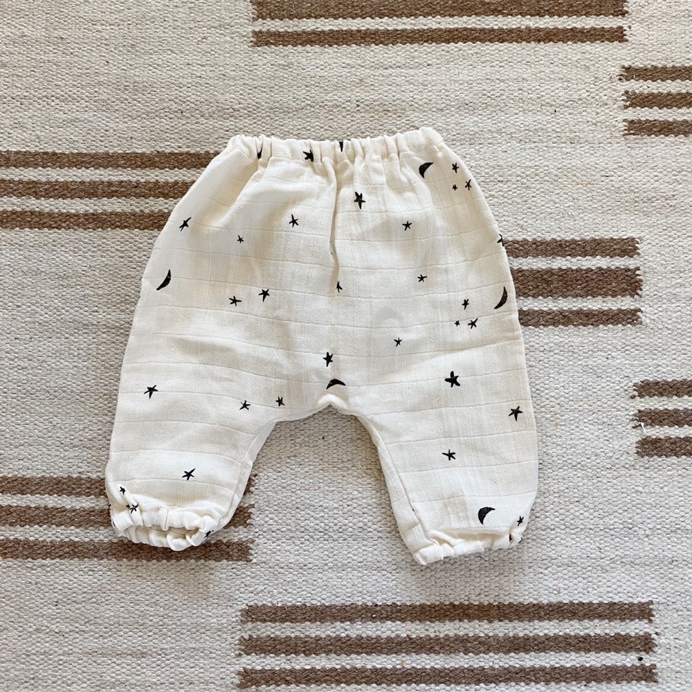NWOT Ellie Funday pants moon and star harem pants